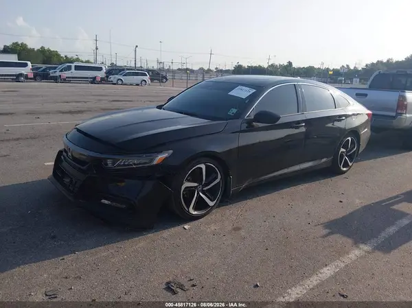 1HGCV2F37JA042660 2018 HONDA ACCORD - Image 2