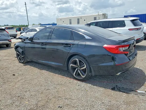 1HGCV2F37JA047373 2018 HONDA ACCORD - Image 2