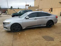 1HGCV2F37JA050595 2018 HONDA ACCORD