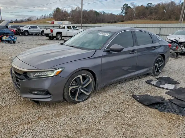 1HGCV2F37JA052458 2018 HONDA ACCORD - Image 1