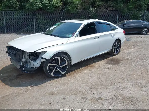 1HGCV2F37JA053335 2018 HONDA ACCORD - Image 2