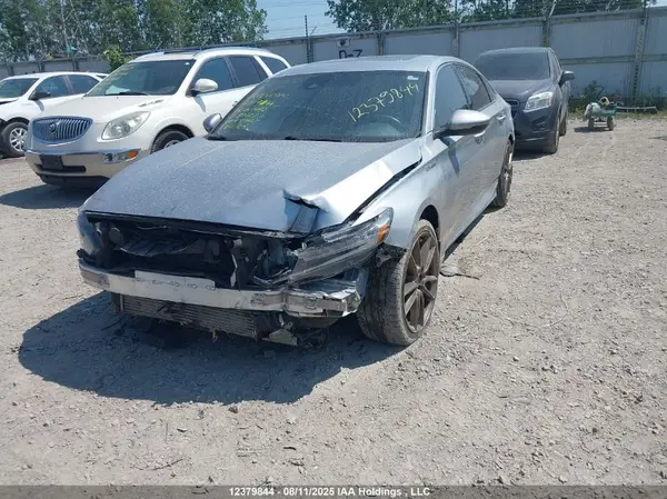 1HGCV2F37JA802277 2018 HONDA ACCORD - Image 2