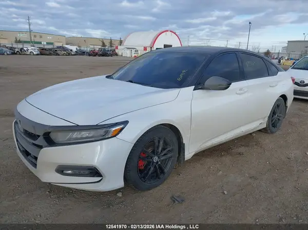1HGCV2F37JA802456 2018 HONDA ACCORD - Image 2