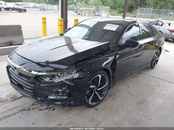 1HGCV2F37KA021812 2019 HONDA ACCORD - Image 2