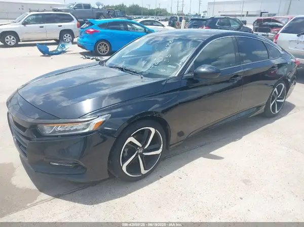 1HGCV2F37LA004669 2020 HONDA ACCORD - Image 2