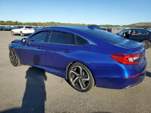 1HGCV2F38JA007075 2018 HONDA ACCORD - Image 2