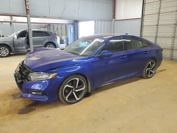 1HGCV2F38JA008422 2018 HONDA ACCORD - Image 1
