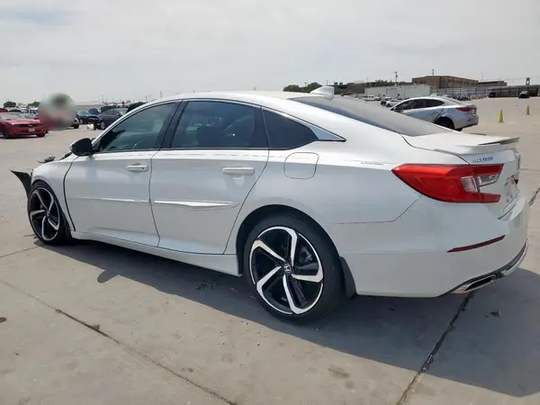 1HGCV2F38JA011028 2018 HONDA ACCORD - Image 2