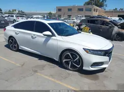 1HGCV2F38JA013765 2018 HONDA ACCORD