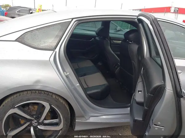 1HGCV2F38JA025656 2018 HONDA ACCORD - Image 8