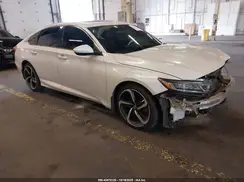 1HGCV2F38JA030582 2018 HONDA ACCORD