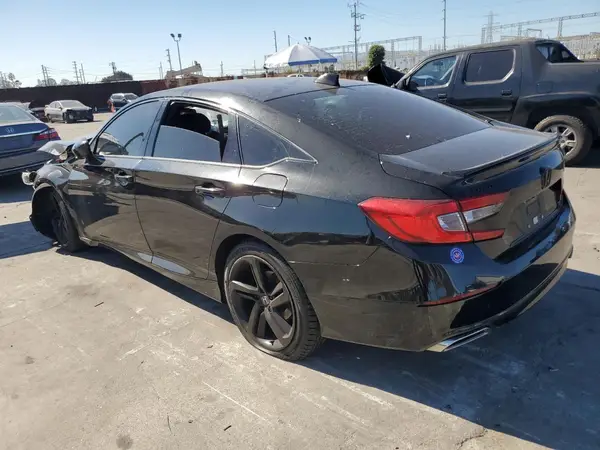 1HGCV2F38JA035863 2018 HONDA ACCORD - Image 2