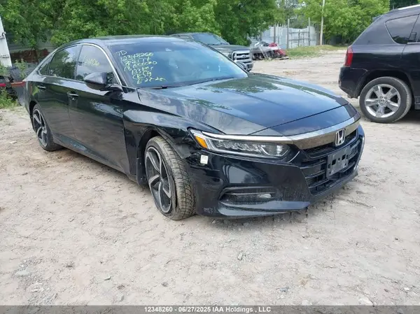 1HGCV2F38JA802174 2018 HONDA ACCORD - Image 1