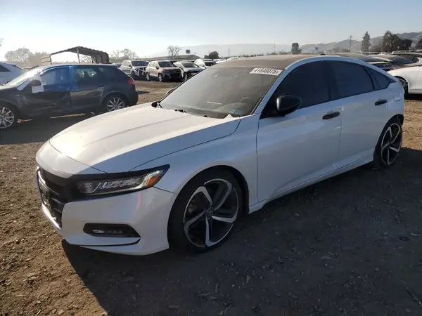 1HGCV2F38KA005313 2019 HONDA ACCORD - Image 1