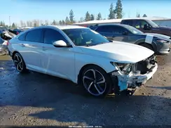 1HGCV2F38KA005537 2019 HONDA ACCORD