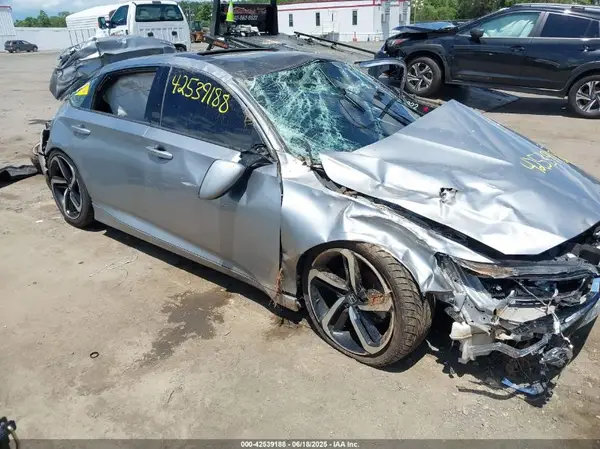 1HGCV2F38KA012729 2019 HONDA ACCORD - Image 1