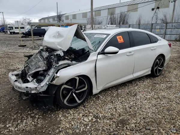 1HGCV2F38KA015940 2019 HONDA ACCORD - Image 1