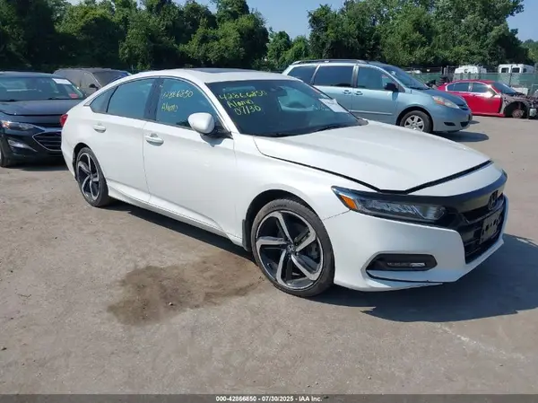 1HGCV2F38KA016067 2019 HONDA ACCORD - Image 1
