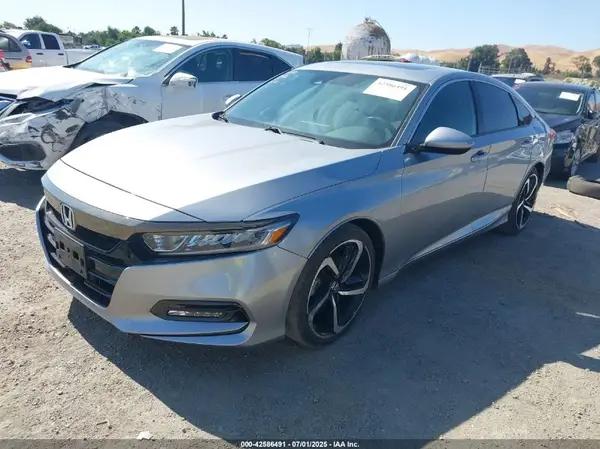 1HGCV2F38LA009847 2020 HONDA ACCORD - Image 2