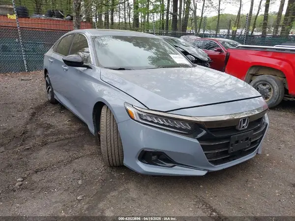 1HGCV2F38NA015621 2022 HONDA ACCORD - Image 1