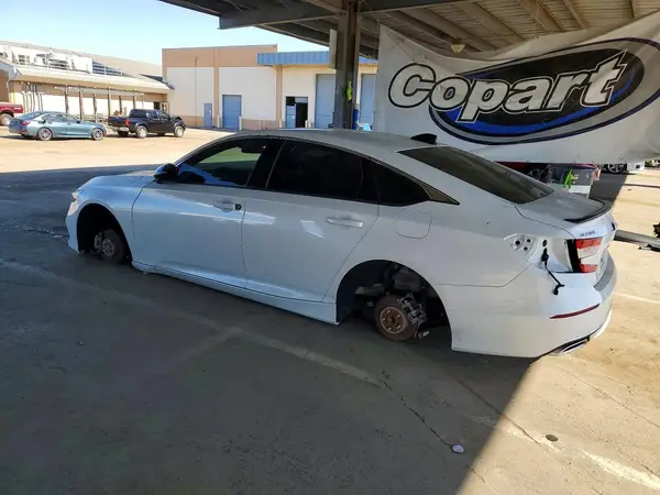 1HGCV2F38NA023007 2022 HONDA ACCORD - Image 2