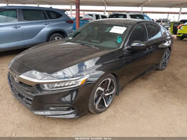 1HGCV2F39JA001723 2018 HONDA ACCORD - Image 2