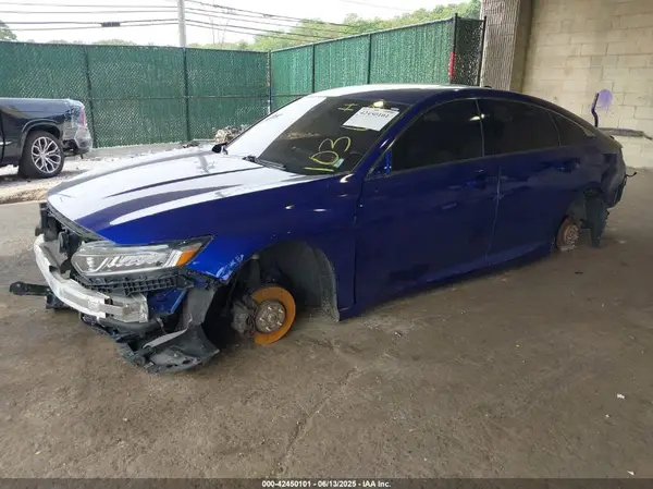 1HGCV2F39JA008395 2018 HONDA ACCORD - Image 2