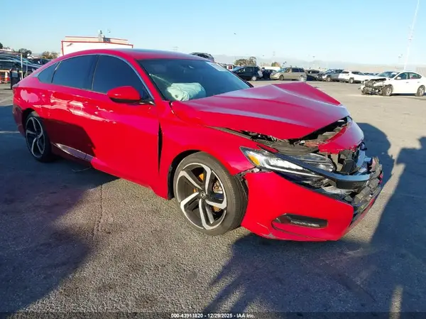 1HGCV2F39JA014262 2018 HONDA ACCORD - Image 1