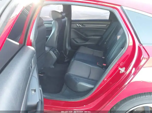 1HGCV2F39JA014262 2018 HONDA ACCORD - Image 8