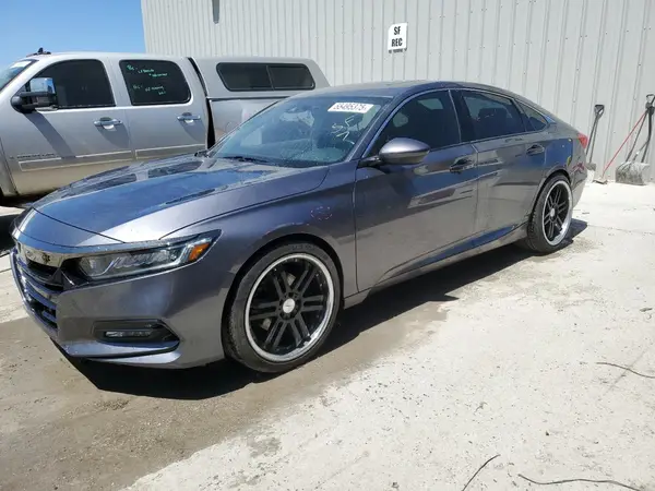 1HGCV2F39JA016674 2018 HONDA ACCORD - Image 1
