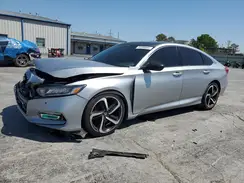 1HGCV2F39JA033443 2018 HONDA ACCORD