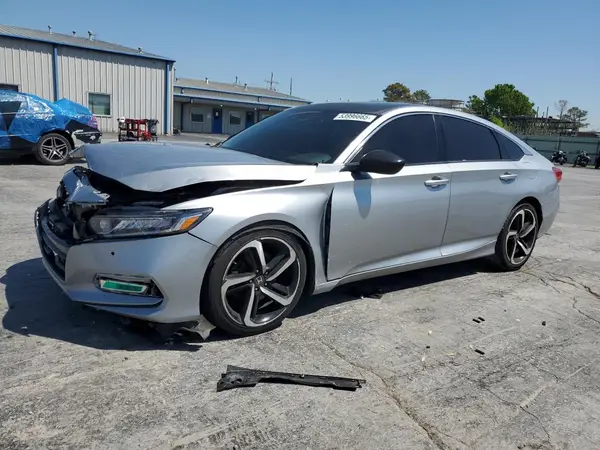 1HGCV2F39JA033443 2018 HONDA ACCORD - Image 1