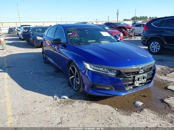 1HGCV2F39JA035208 2018 HONDA ACCORD - Image 1