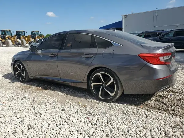 1HGCV2F39JA035404 2018 HONDA ACCORD - Image 2