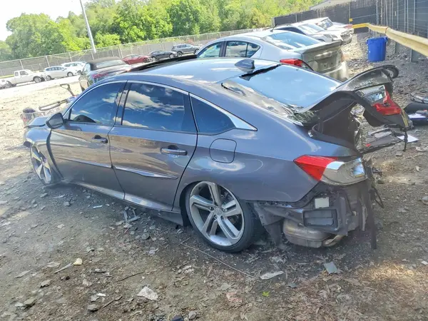 1HGCV2F39JA038397 2018 HONDA ACCORD - Image 2
