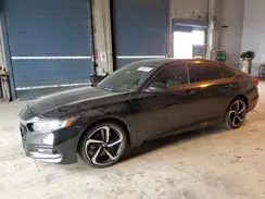 1HGCV2F39JA040375 2018 HONDA ACCORD
