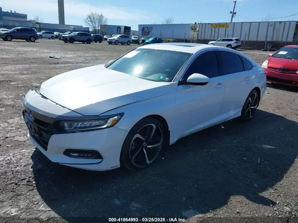 1HGCV2F39JA042305 2018 HONDA ACCORD - Image 2