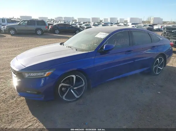 1HGCV2F39JA046841 2018 HONDA ACCORD - Image 2