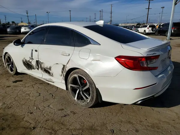 1HGCV2F39JA048671 2018 HONDA ACCORD - Image 2
