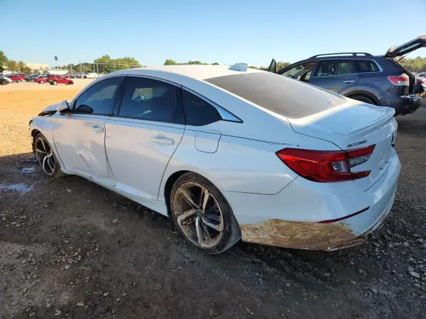 1HGCV2F39JA050923 2018 HONDA ACCORD - Image 2