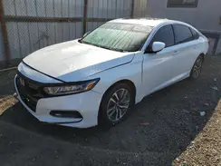 1HGCV2F39JA052736 2018 HONDA ACCORD