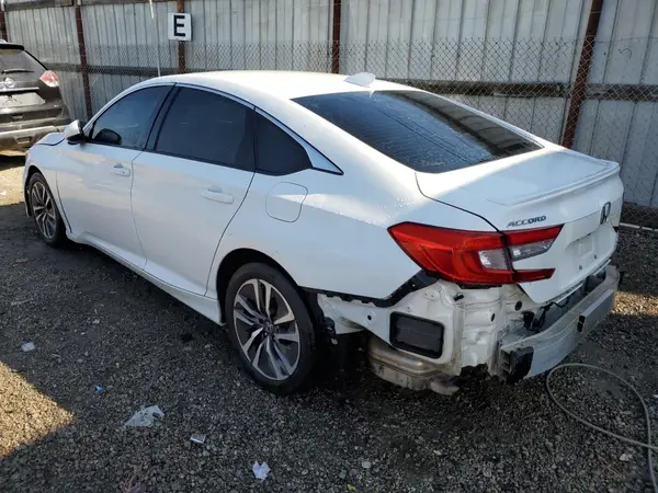 1HGCV2F39JA052736 2018 HONDA ACCORD - Image 2