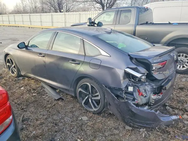 1HGCV2F39JA052851 2018 HONDA ACCORD - Image 2