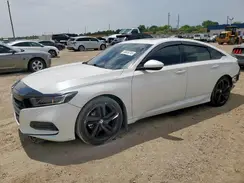 1HGCV2F39JA053627 2018 HONDA ACCORD
