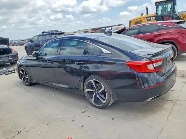 1HGCV2F39KA002744 2019 HONDA ACCORD - Image 2