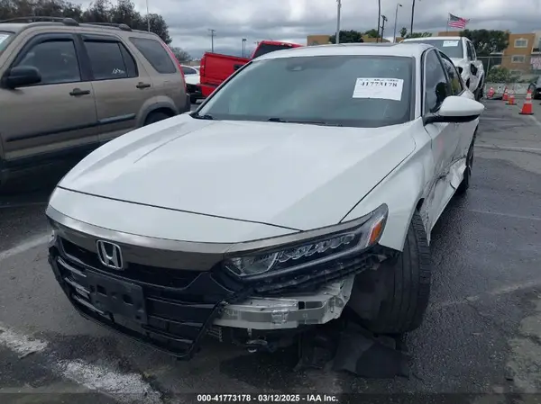 1HGCV2F39KA003151 2019 HONDA ACCORD - Image 2