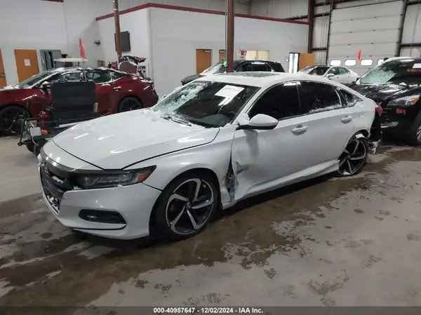 1HGCV2F39KA007152 2019 HONDA ACCORD - Image 2