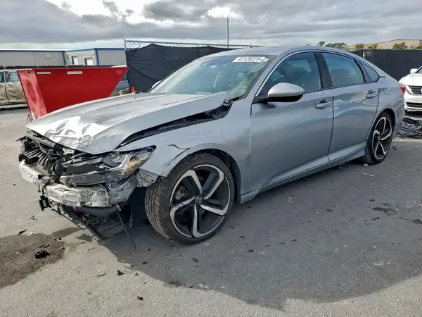 1HGCV2F39KA018782 2019 HONDA ACCORD - Image 1