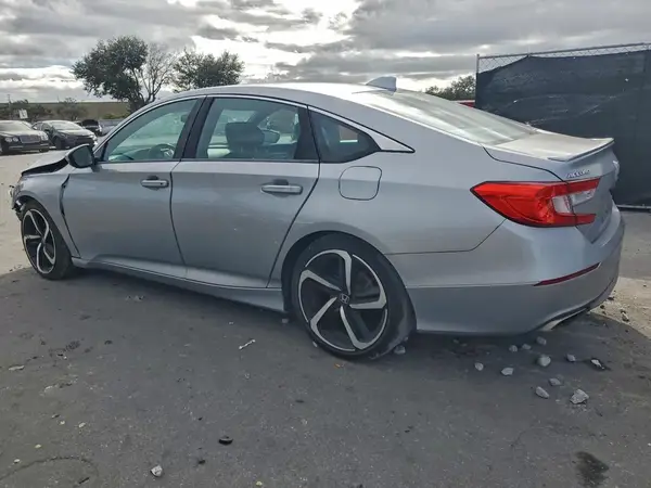 1HGCV2F39KA018782 2019 HONDA ACCORD - Image 2