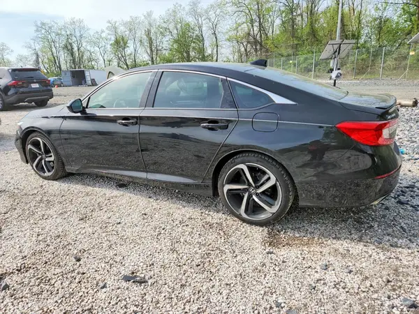 1HGCV2F39KA027515 2019 HONDA ACCORD - Image 2